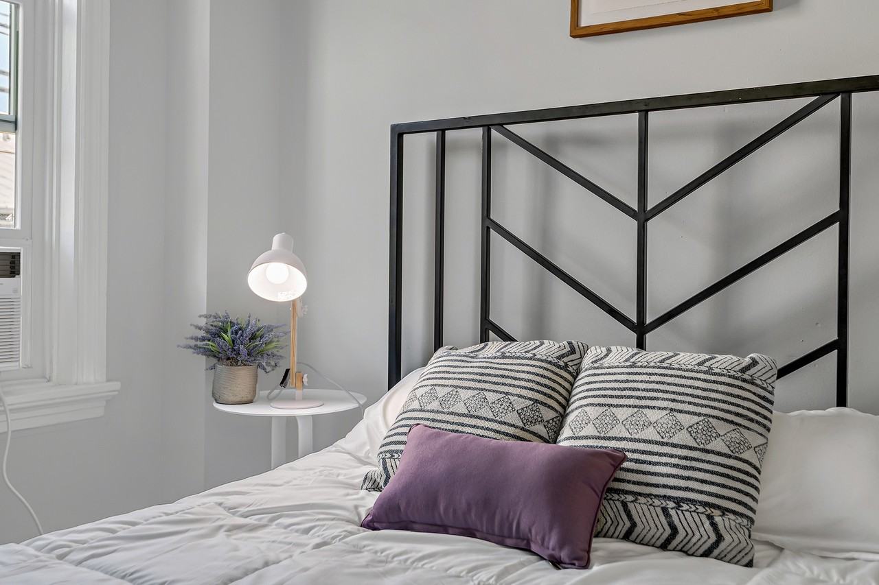 265 Cumberland St #2 - Photo 3 of 12