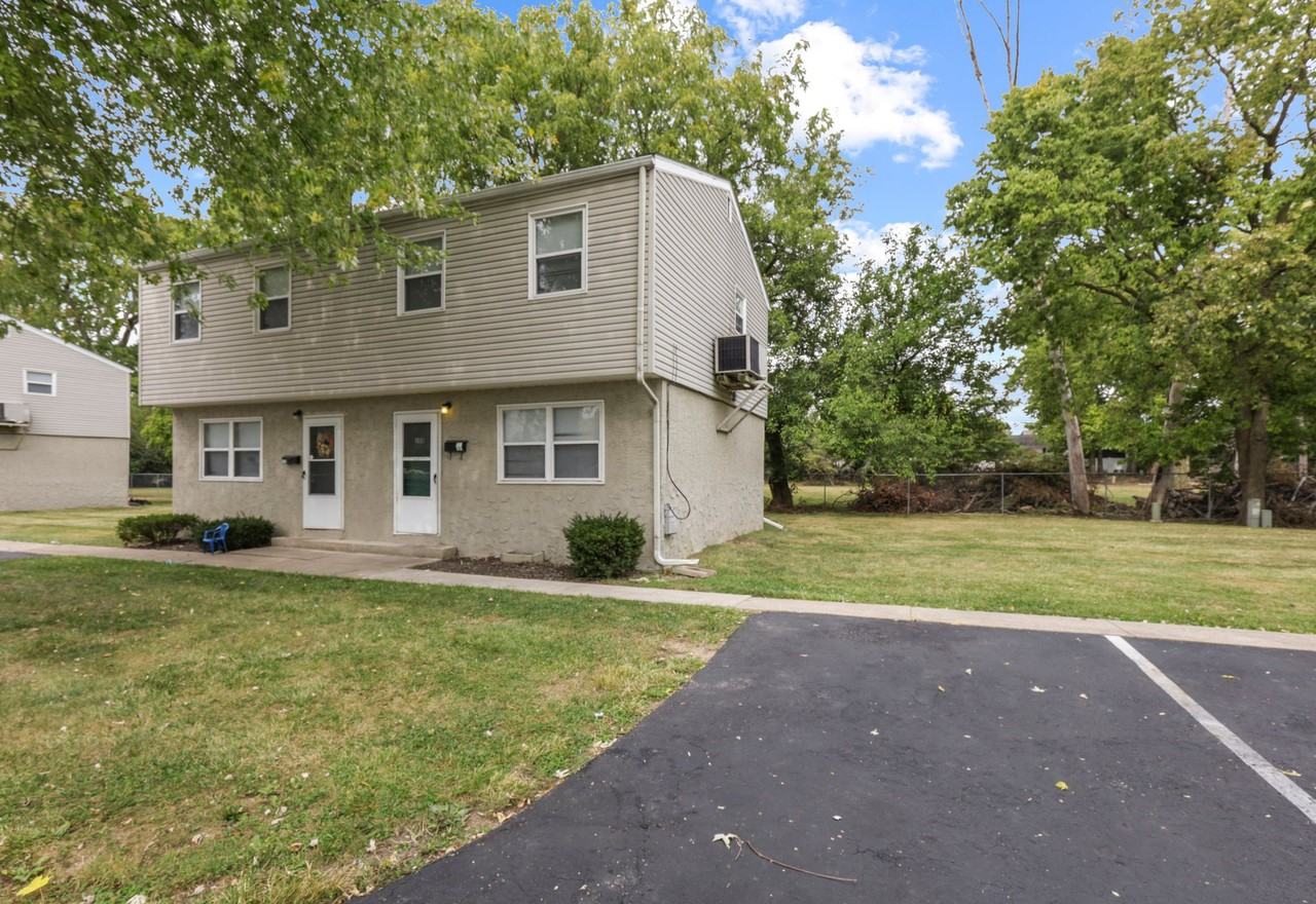 108 Hayes Ct #108 - Photo 2 of 29