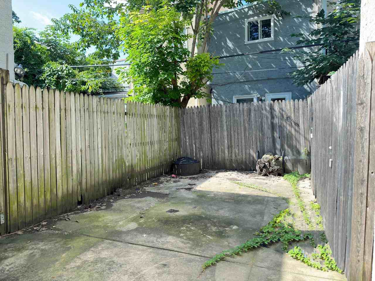 1026 S Cleveland St #1 - Photo 4 of 31