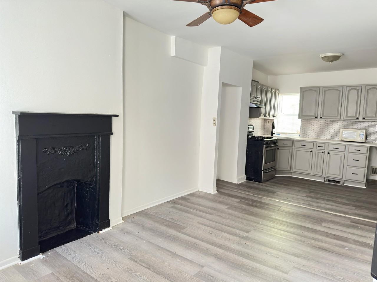 1026 S Cleveland St #1 - Photo 5 of 31
