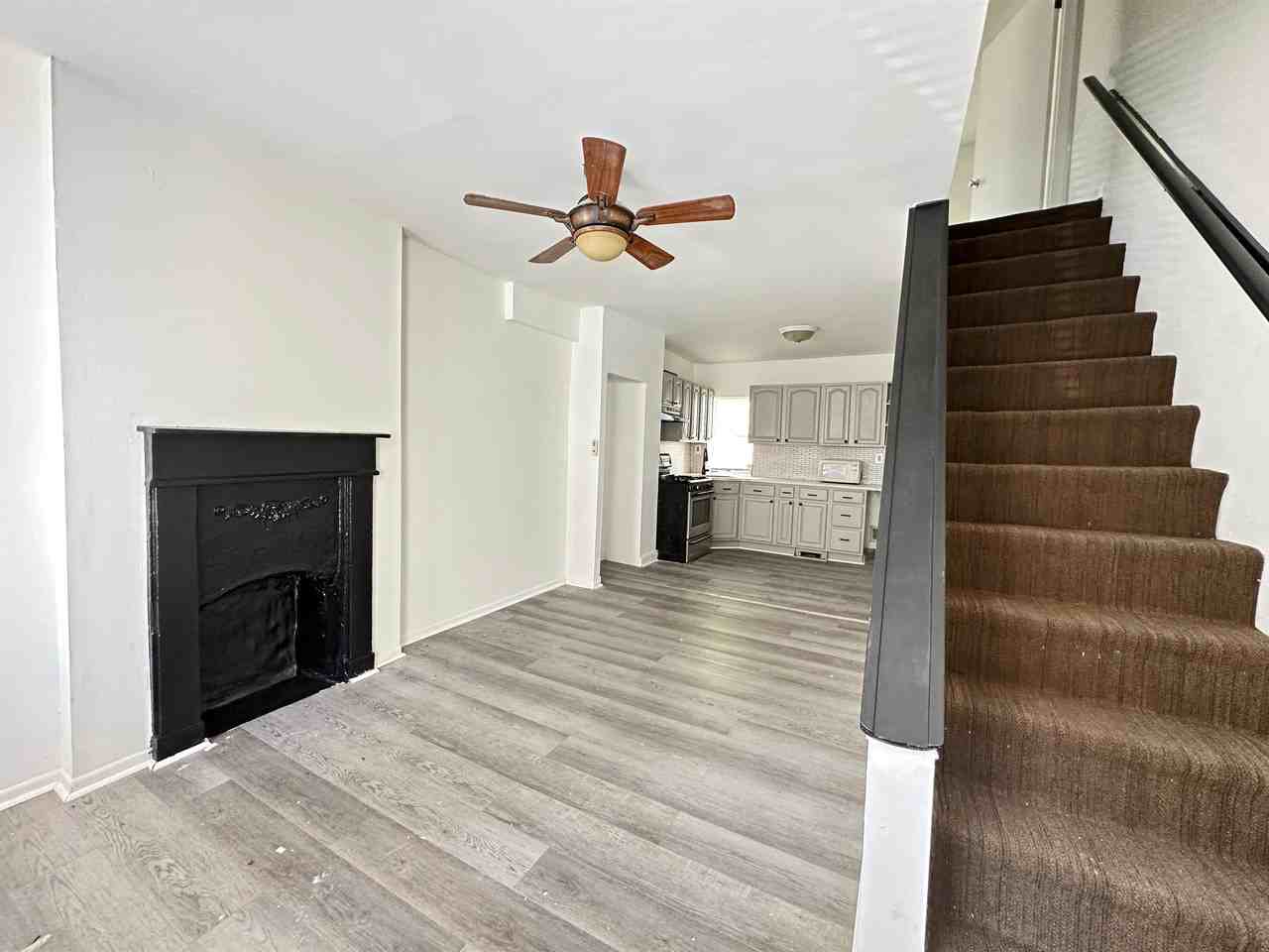 1026 S Cleveland St #1 - Photo 6 of 31