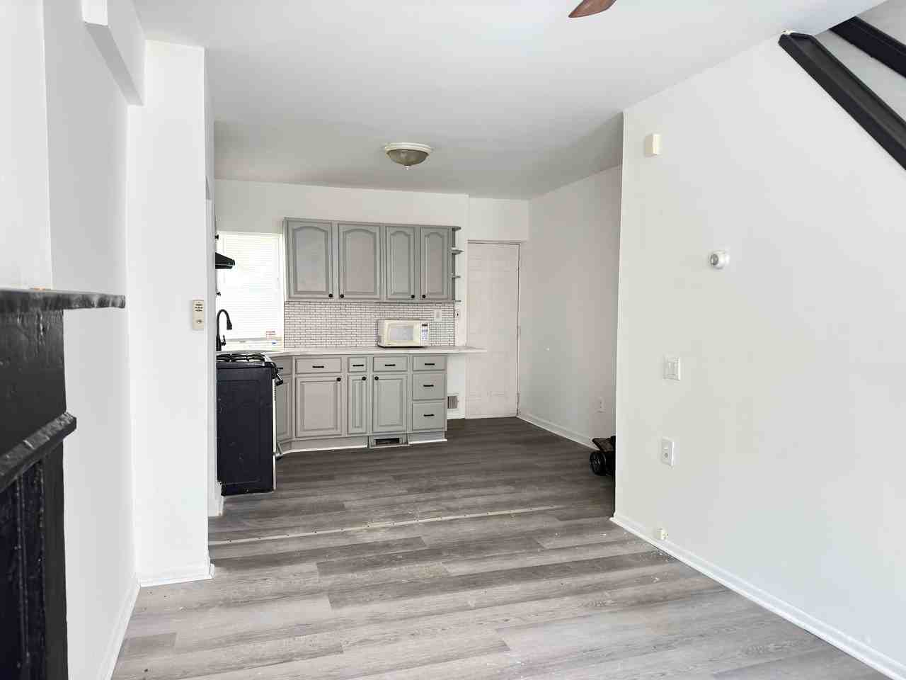 1026 S Cleveland St #1 - Photo 7 of 31