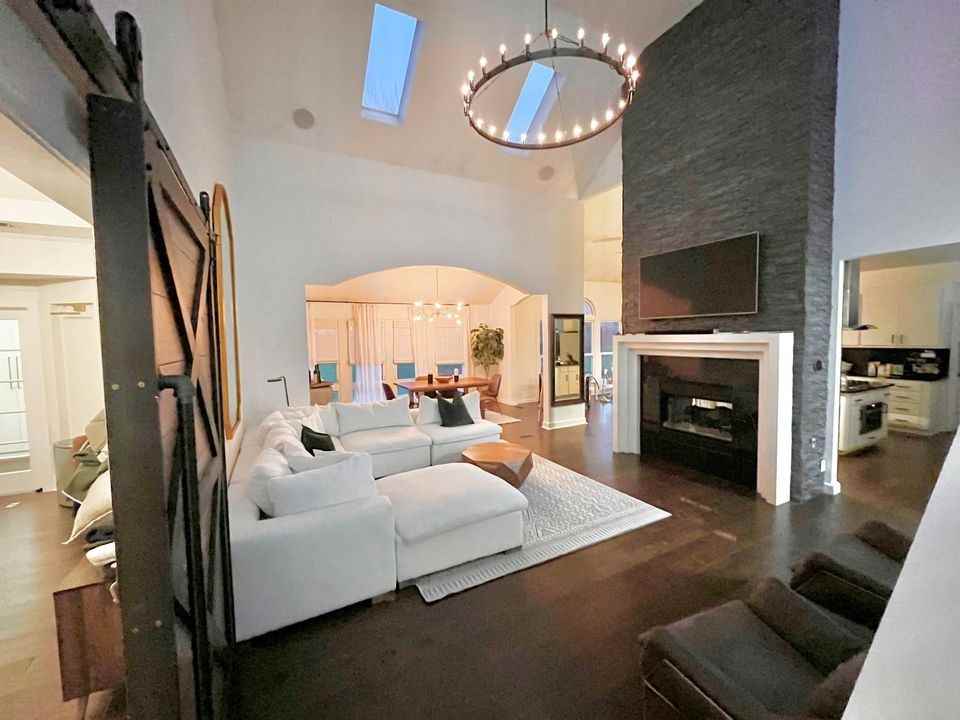 11600 Summit Street - Photo 3 of 21