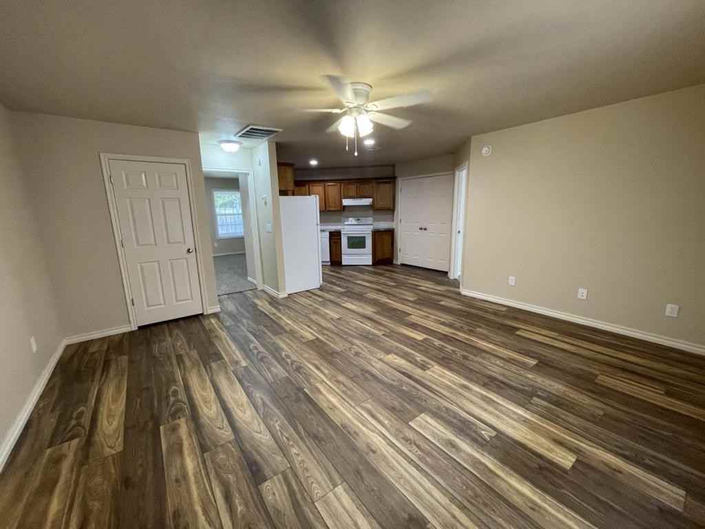 308 York St - Photo 3 of 17