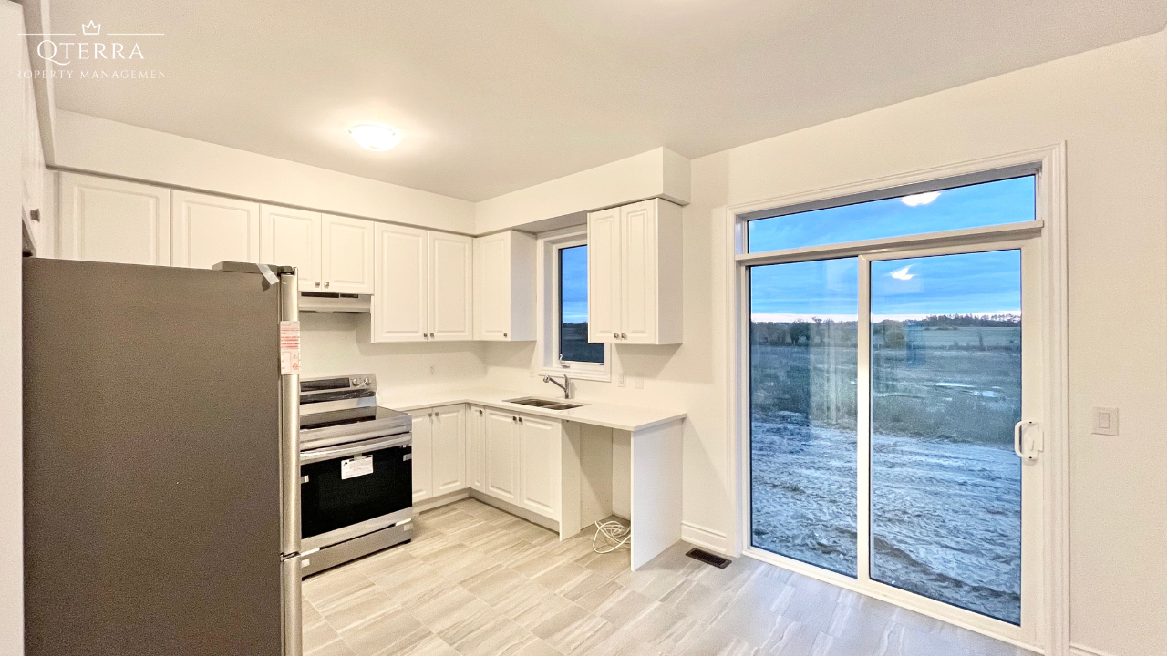 79 Season Crescent, Wasaga Beach, ON, L9Z 0M5 - Photo 2 of 17