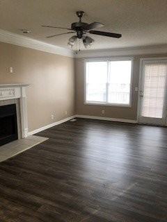 1586 Darlington Ct - Photo 3 of 13