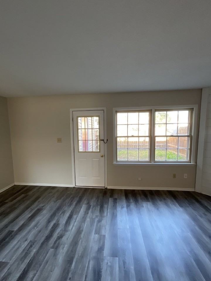 109 Palace Cir - Photo 3 of 12