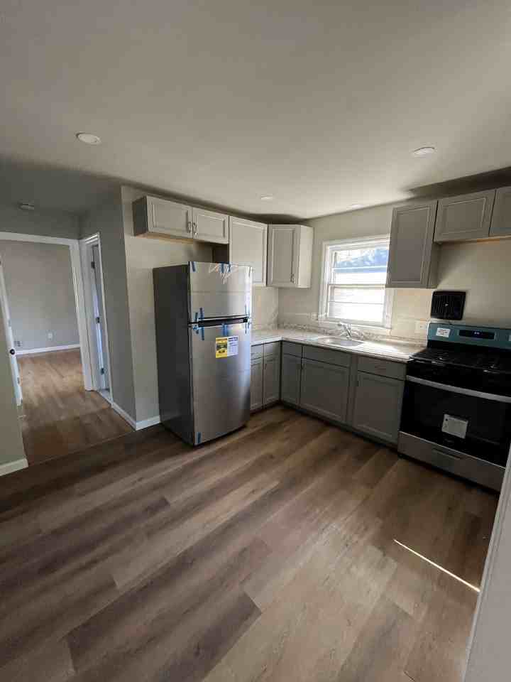 221 Bathgate Ave #2 - Photo 2 of 7