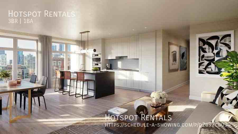 514 N Peshtigo Ct #3-3 - Photo 2 of 9