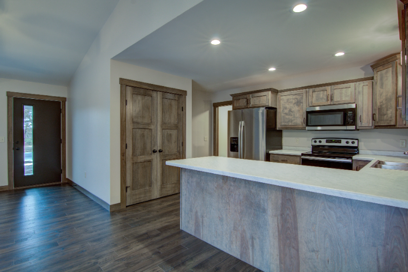 1147 Juniper Pl - Photo 3 of 26