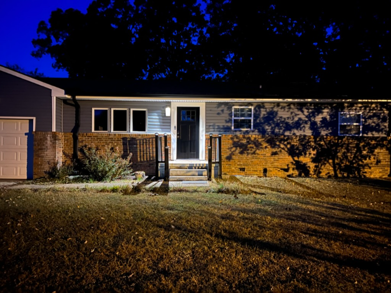 1217 Echo Dr - Photo 2 of 11