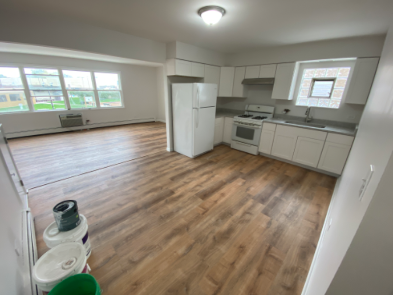 17 W Conti Pkwy #2E - Photo 2 of 9