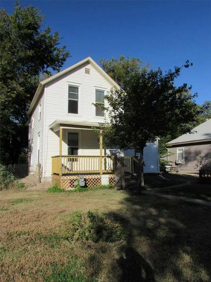Montrose 640, Salina, KS 67401 3 Bedroom Apartment for 900/month Zumper