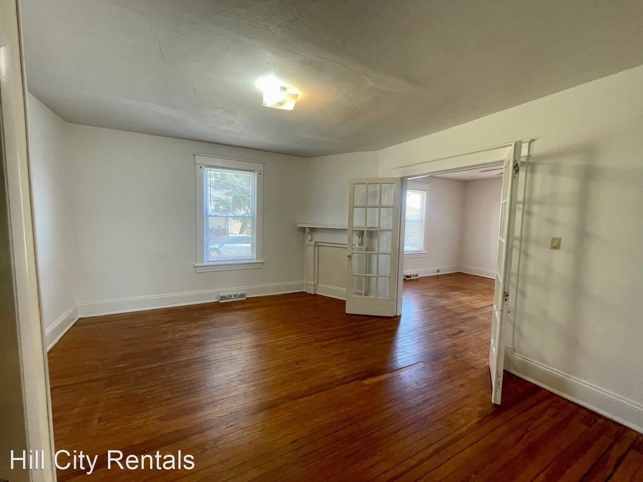 400 Westover Blvd - Photo 2 of 15