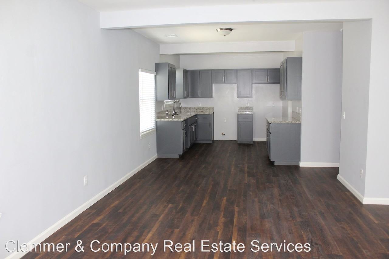 2202 24th Street - Photo 2 of 5