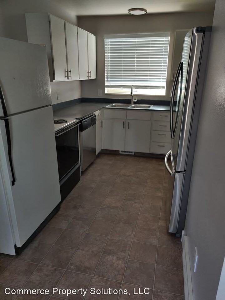 780 N 1060 W - Photo 2 of 9