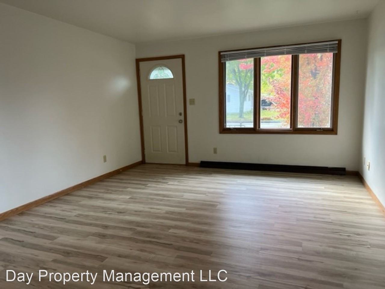 1200 E. Sylvan Ave. - Photo 3 of 18