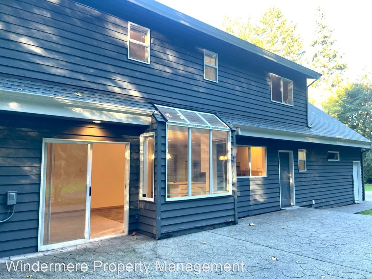 9067 Ne Hidden Cove Rd - Photo 3 of 24