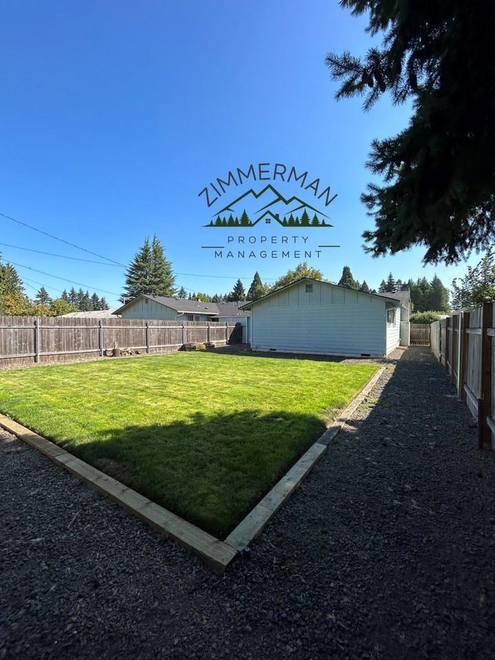 3010 & 3012 Hyacinth Street - Photo 2 of 11