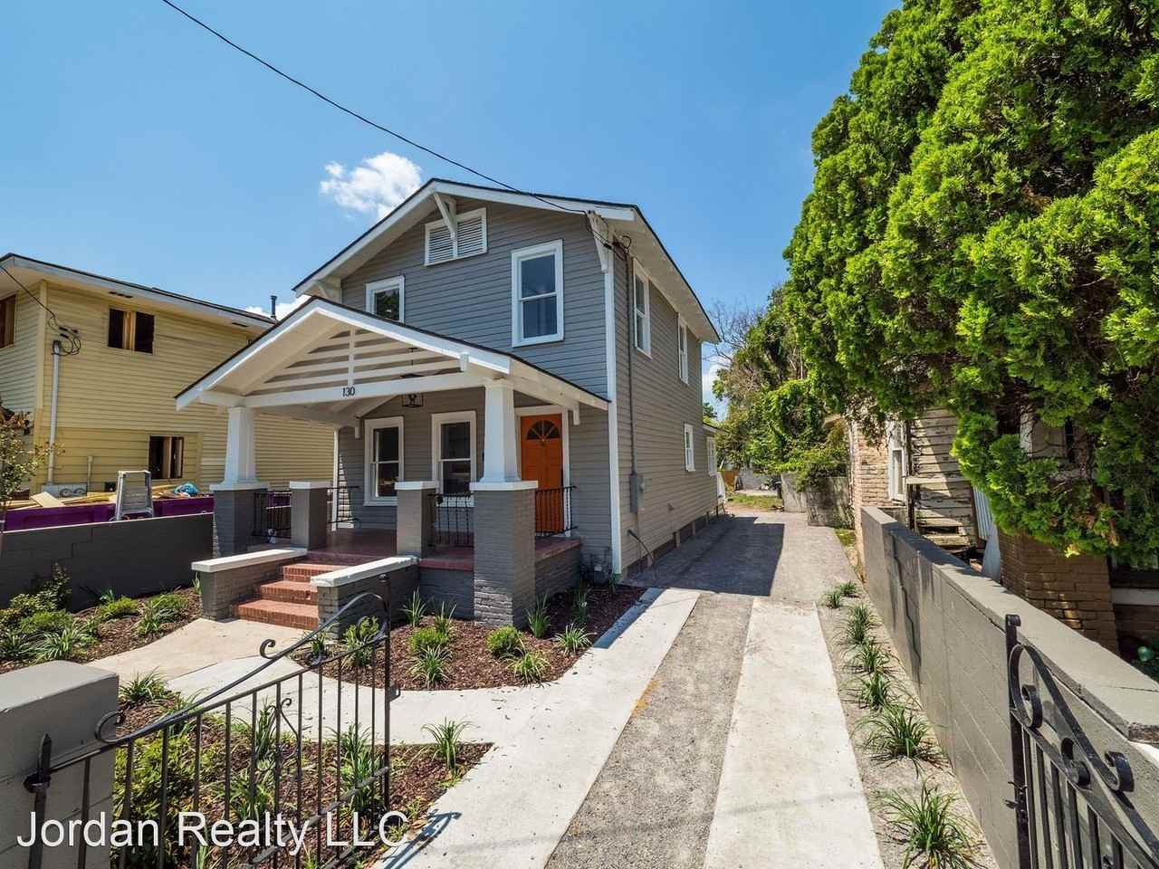 130 Romney St - Photo 3 of 34