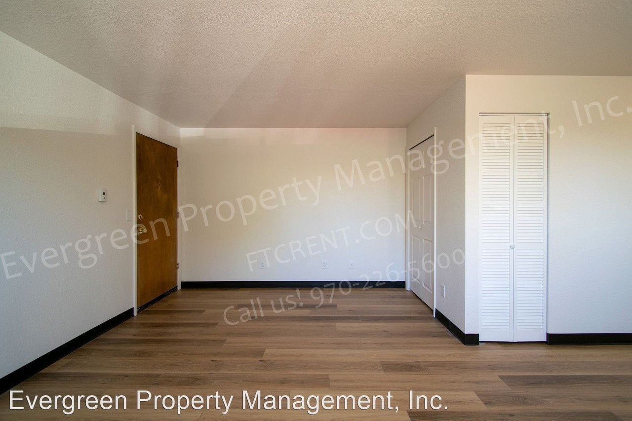 1314 E 16th St - Photo 3 of 21
