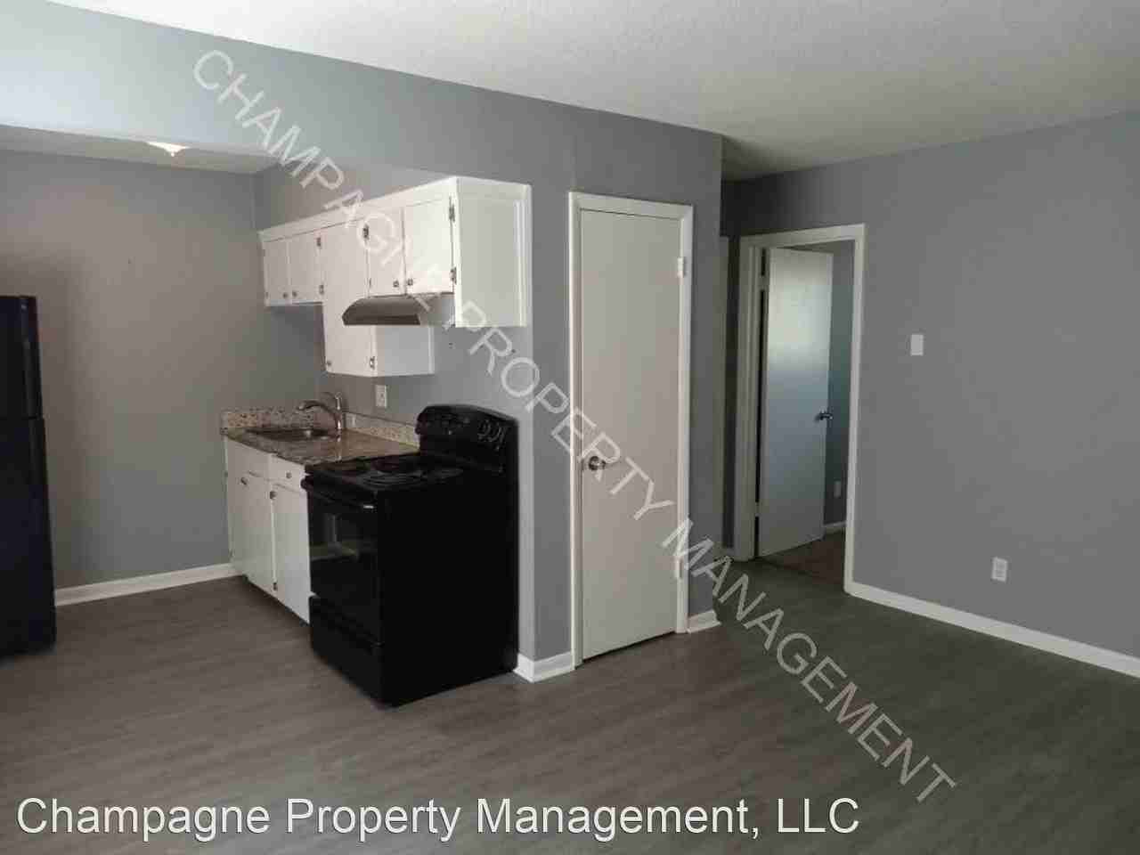 Colonial Terrace - Photo 2 of 9