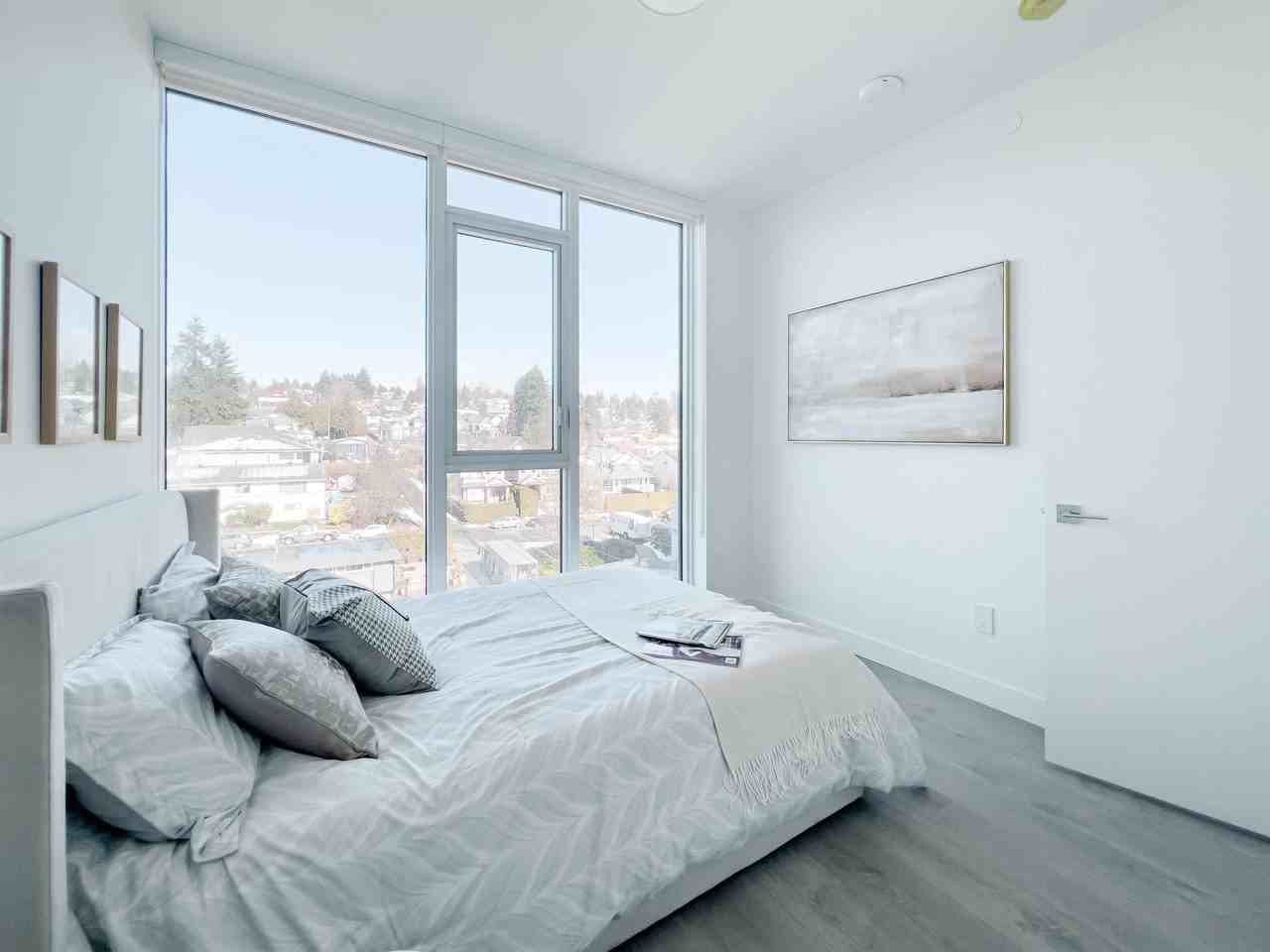 901 Loma #706 - Photo 2 of 11