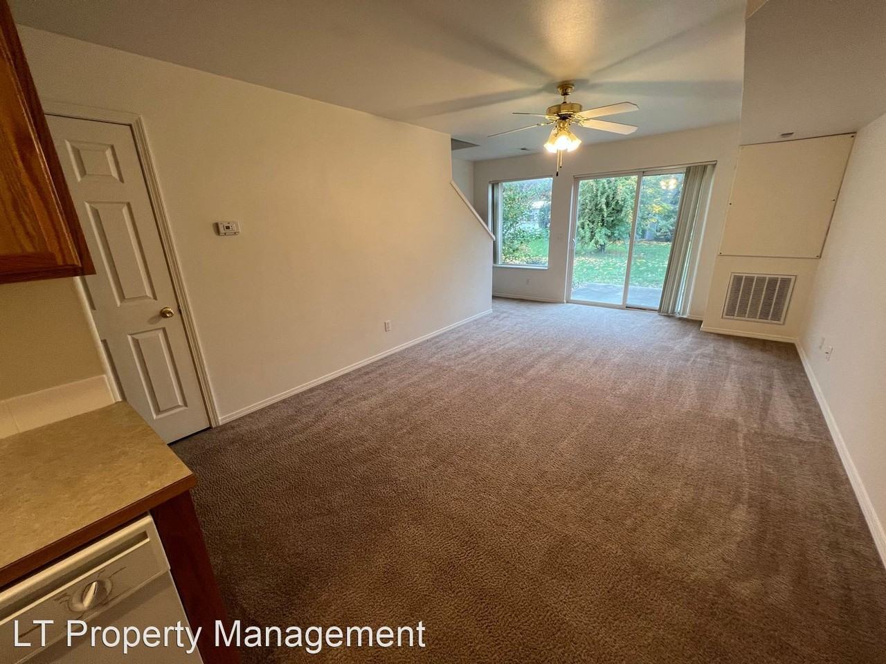 4075 N Abbey Rd - Photo 3 of 29