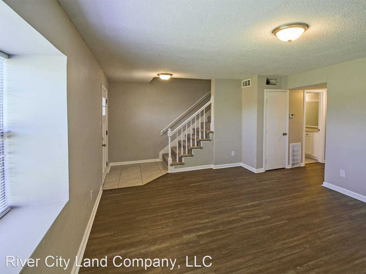 1353 Royal Oaks Cv - Photo 3 of 16