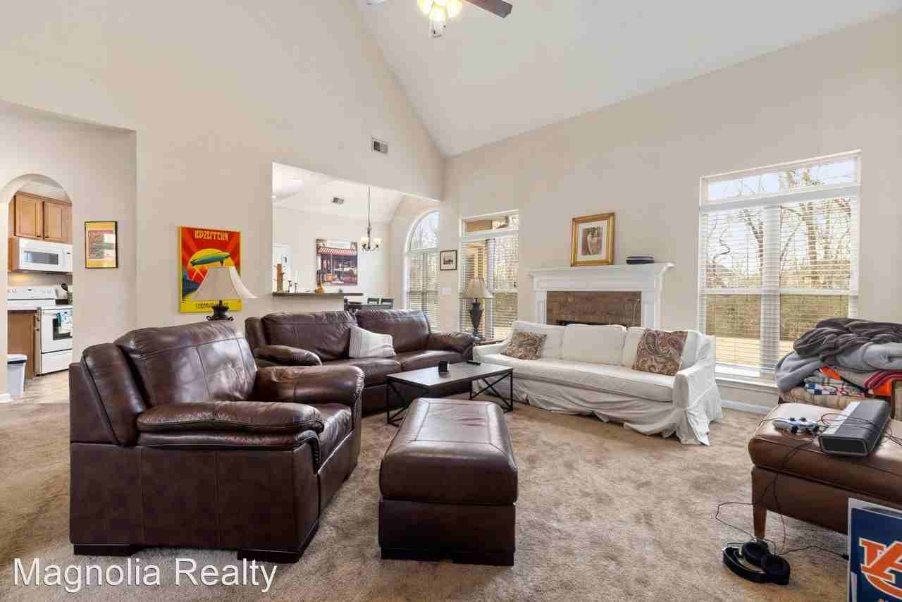 2914 Stillwood Way - Photo 2 of 17