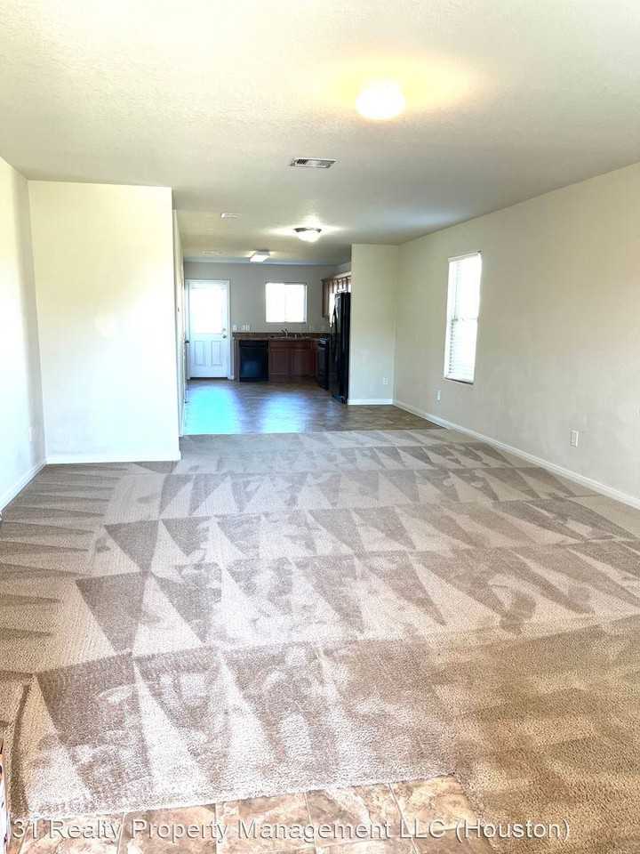 15423 Grand Sage Dr - Photo 3 of 11