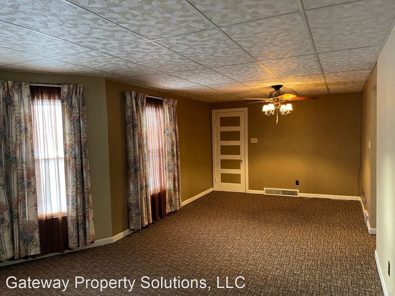 13 MCCLELLAN AVE. AMSTERDAM, NY 12010 Priglioni Properties, LLC - Photo 2 of 18