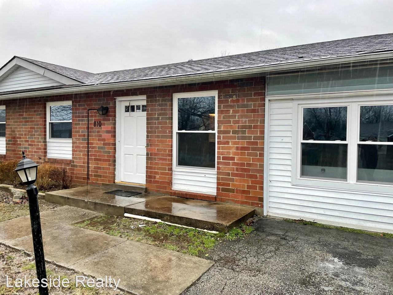 810 Sinclair St - Photo 3 of 15