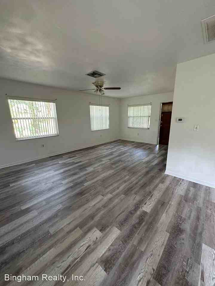 Camphor Drive - Photo 3 of 12