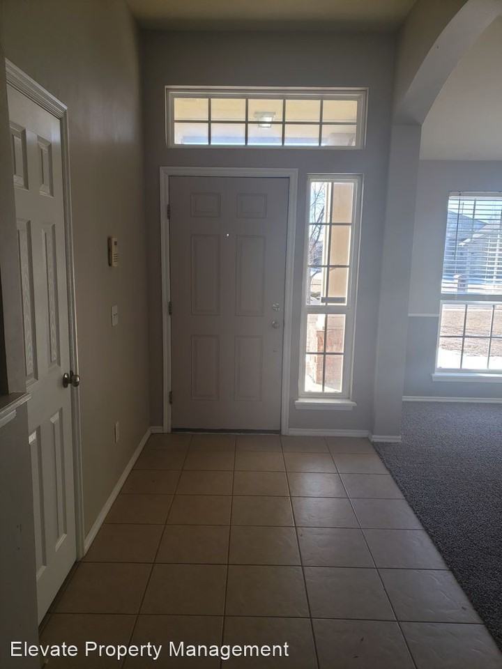 2341 Sw 138th St - Photo 3 of 32