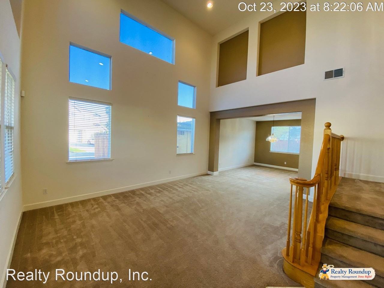 6230 Ravenna Way - Photo 3 of 38