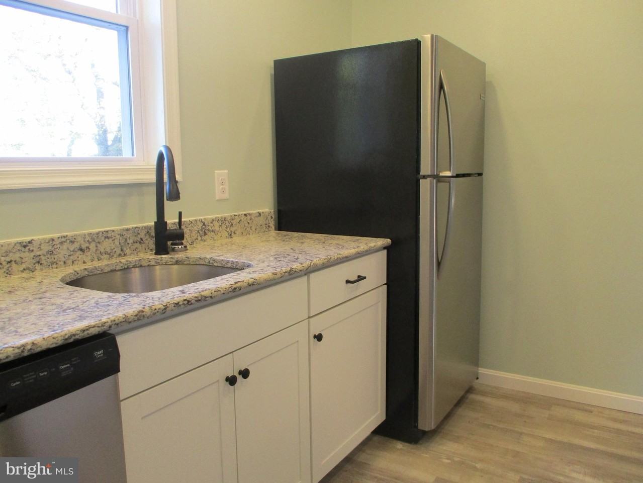 18085 Point Lookout Rd - Photo 3 of 8