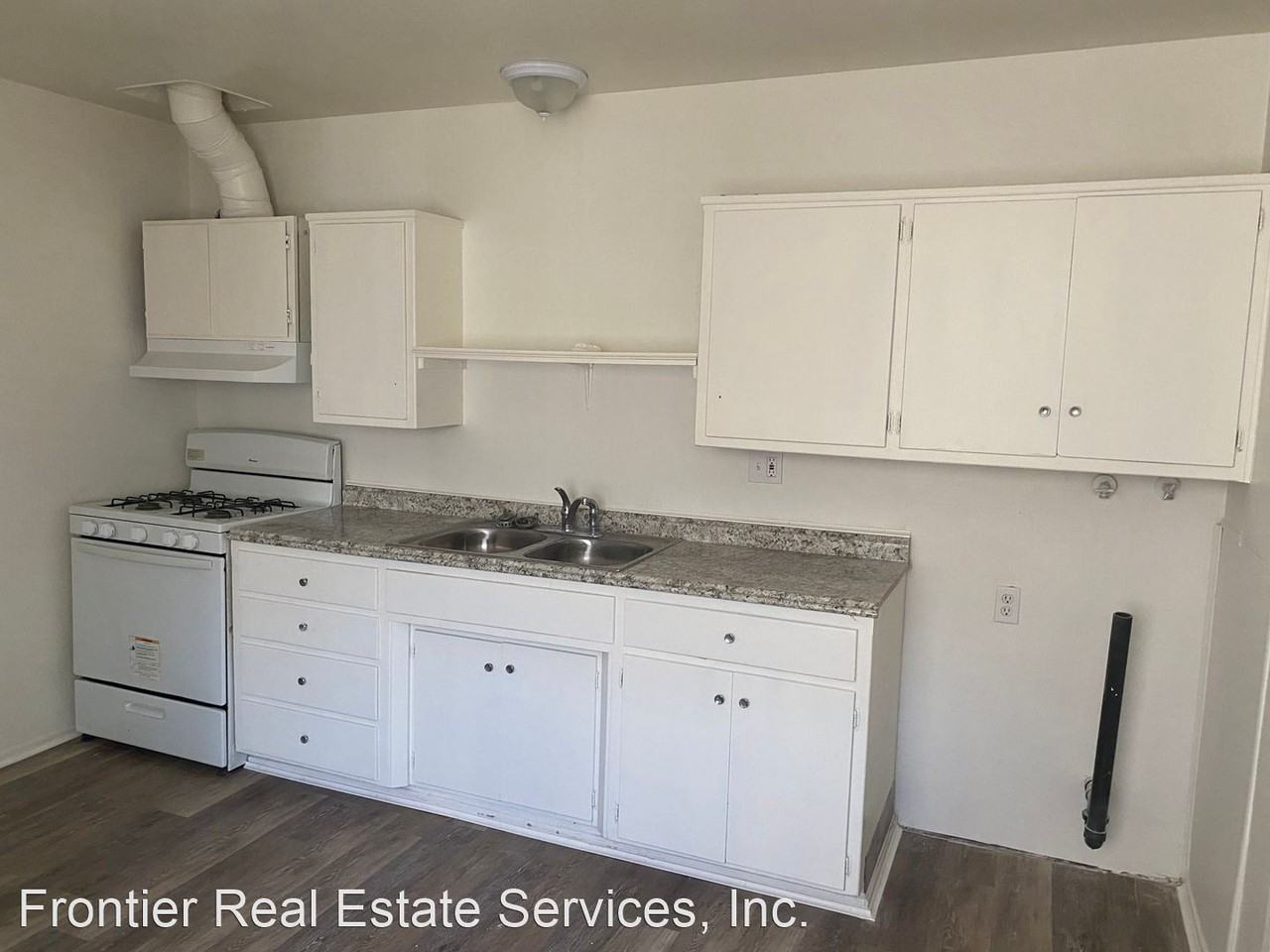 816 Aspen Drive - Photo 2 of 4