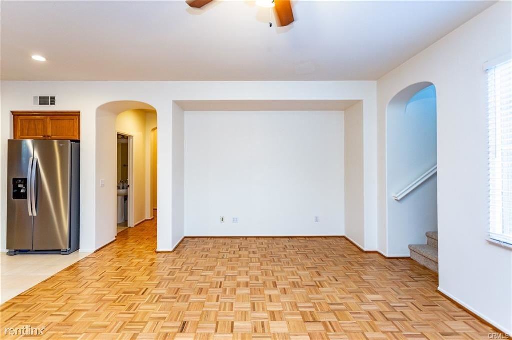 37 Modesto - Photo 2 of 10