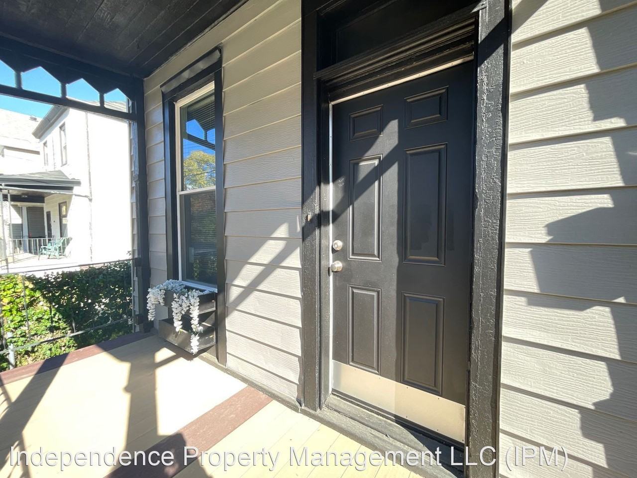 2624 Hemlock St - Photo 3 of 24