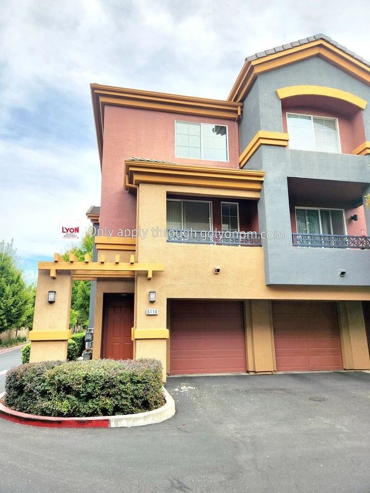 2001 Club Center Dr #6114