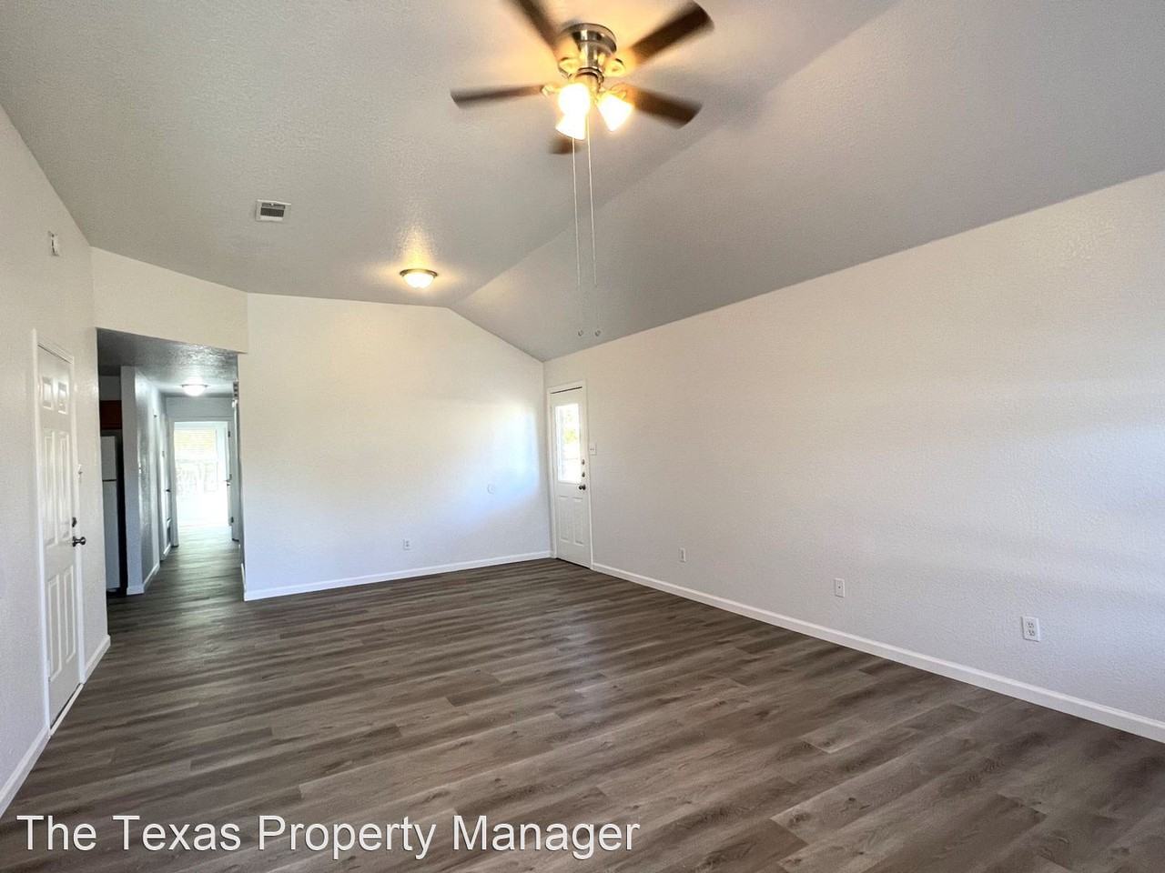 4005 Hitchrock Dr - Photo 2 of 30