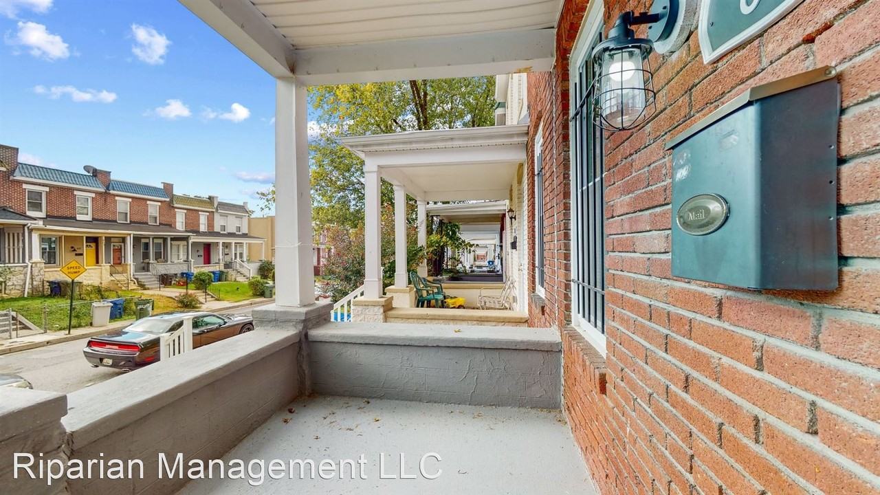 812 Mccabe Ave - Photo 2 of 17