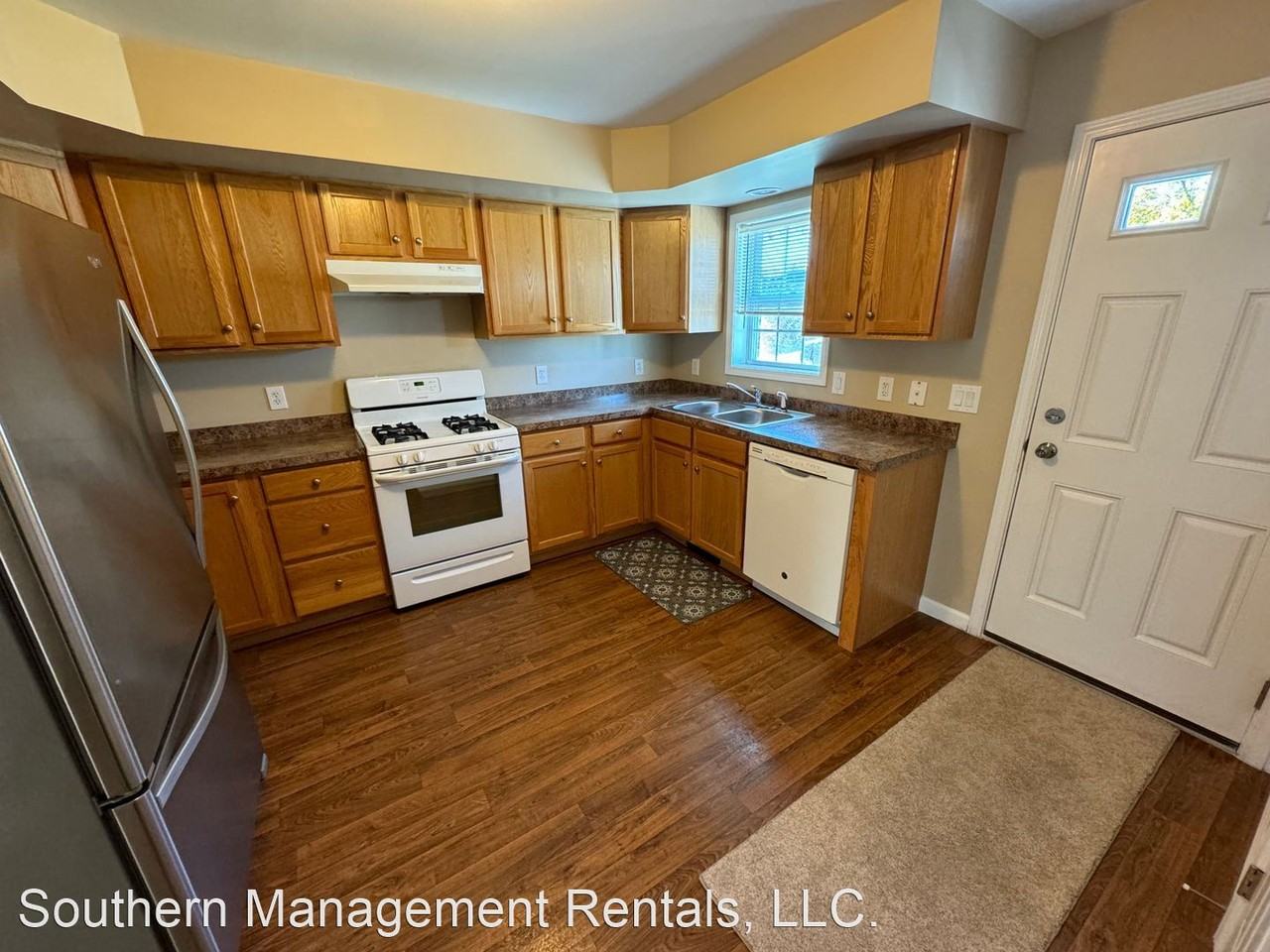 48 N Main St #A - Photo 3 of 15