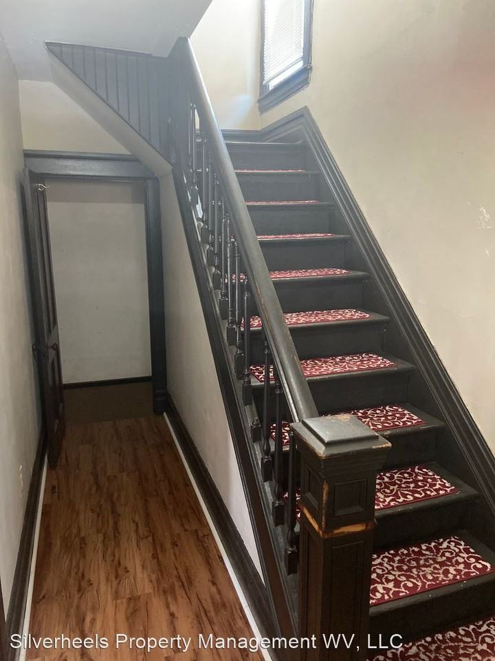 1320 Avery St - Photo 2 of 20