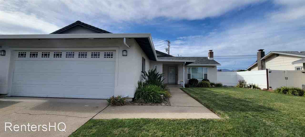 4080 Meander Dr - Photo 2 of 34