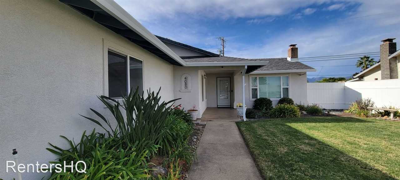 4080 Meander Dr - Photo 3 of 34