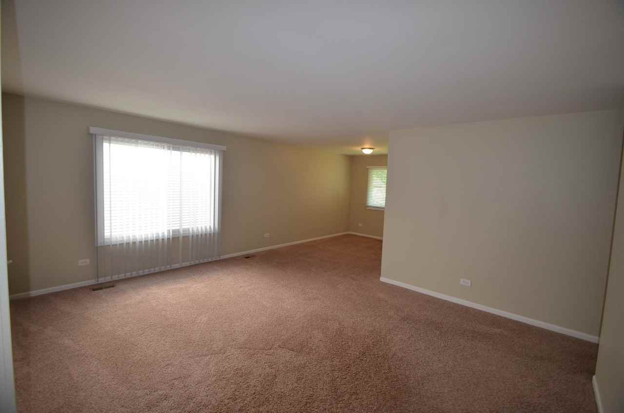 2350 Vista Dr - Photo 3 of 4