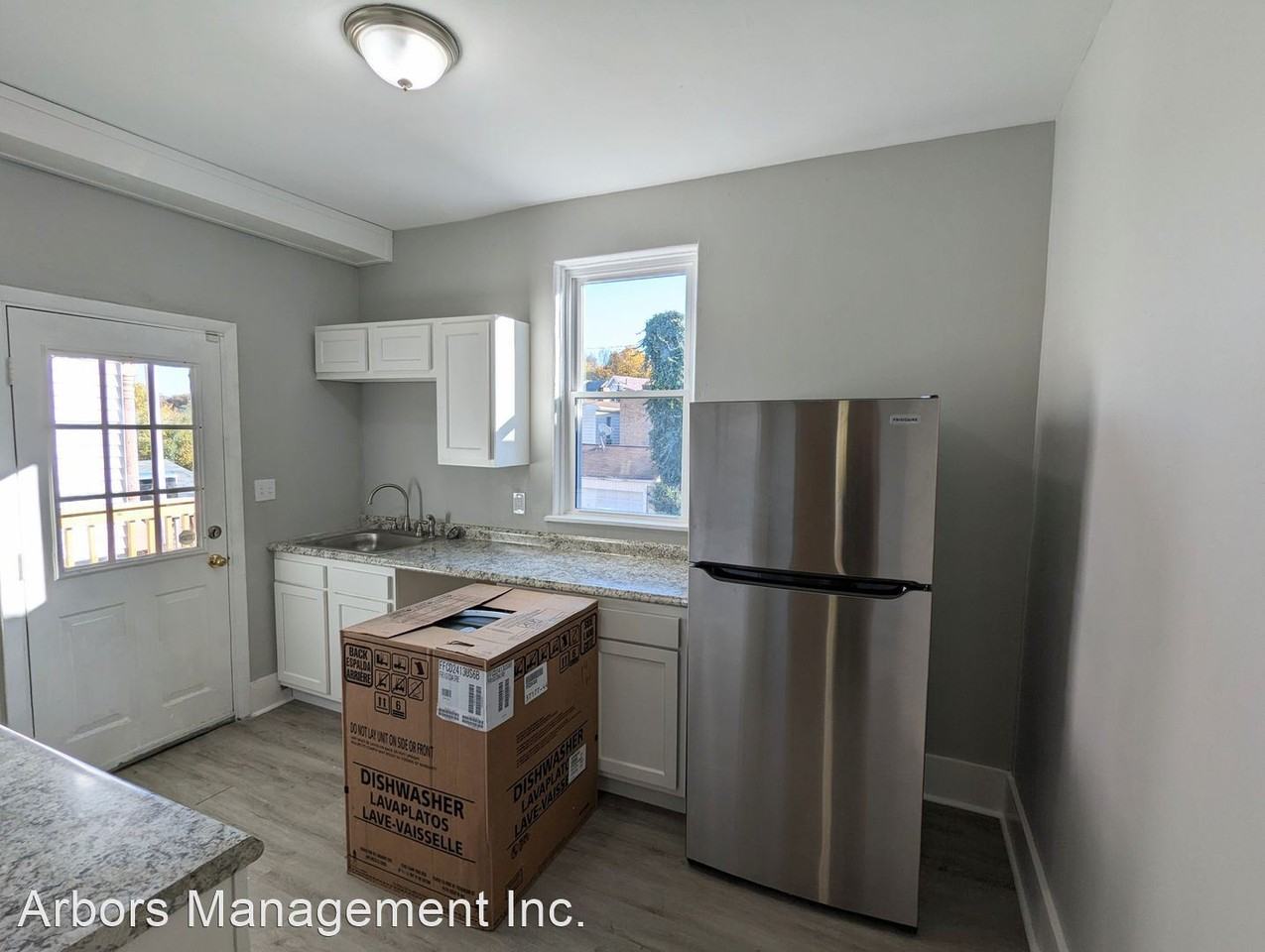 17 Bonvue St - Photo 2 of 15