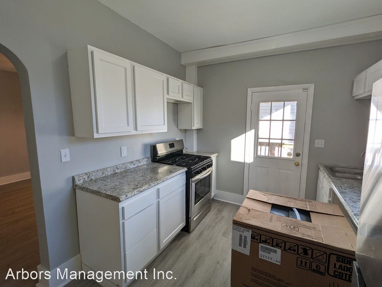 17 Bonvue St - Photo 3 of 15